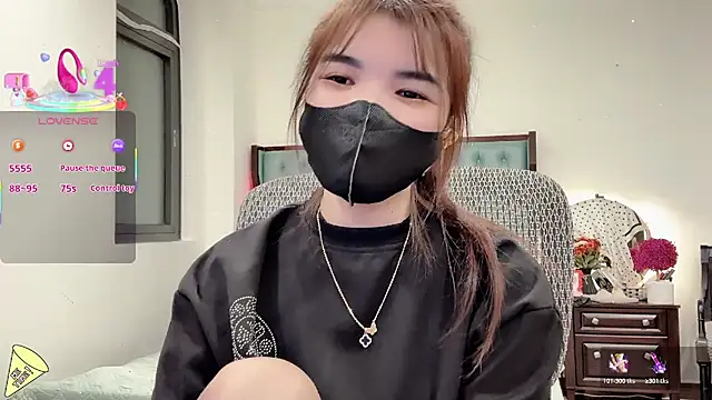 Berrysweet 68 online show from October 28, 2:38 pm