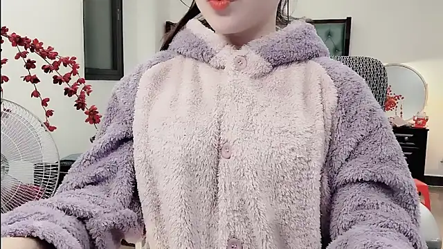 Berrysweet 68 online show from February 7, 3:31 pm