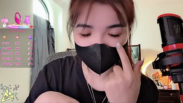 Snapshot of Berrysweet_68 chatting on October 9, 6:47 am Berrysweet 68 online show from October 9, 6:47 am