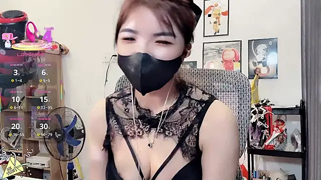 Snapshot of Berrysweet_68 chatting on September 19, 6:56 pm Berrysweet 68 online show from September 19, 6:56 pm