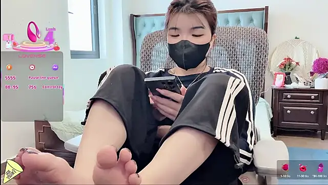 Berrysweet 68 online show from November 6, 2:37 am