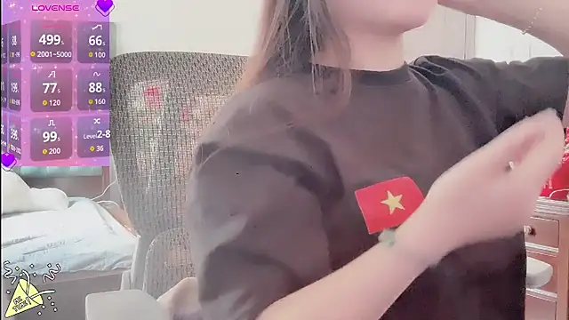 Berrysweet 68 online show from March 10, 7:34 am