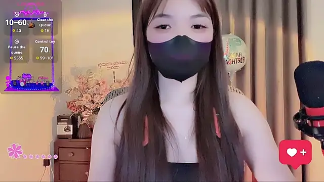 Snapshot of Berrysweet_68 chatting on July 19, 6:59 pm Berrysweet 68 online show from July 19, 6:59 pm