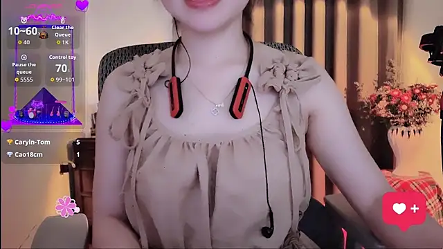 Berrysweet 68 online show from May 9, 6:11 pm