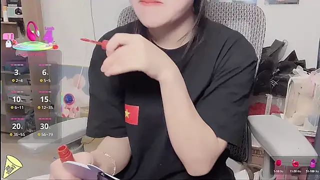 Snapshot of Berrysweet_68 chatting on March 16, 3:17 pm Berrysweet 68 online show from March 16, 3:17 pm