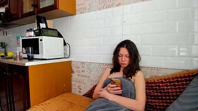 Snapshot of Adela_Vetta chatting on March 2, 11:41 am Adela Vetta online show from March 2, 11:41 am