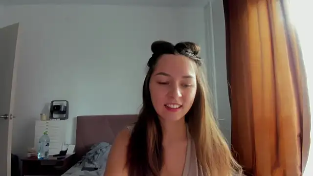 Snapshot of Adela_Vetta chatting on October 12, 8:26 am Adela Vetta online show from October 12, 8:26 am