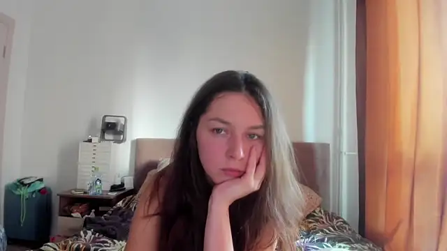 Adela Vetta online show from November 16, 10:20 am