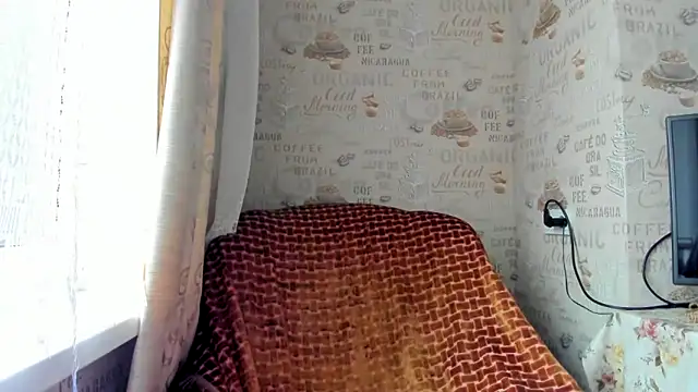 Snapshot of Adela_Vetta chatting on March 6, 7:36 am Adela Vetta online show from March 6, 7:36 am
