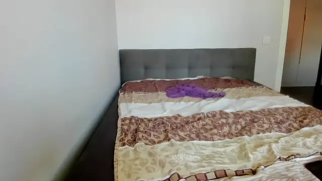 Adela Vetta online show from March 22, 10:50 am