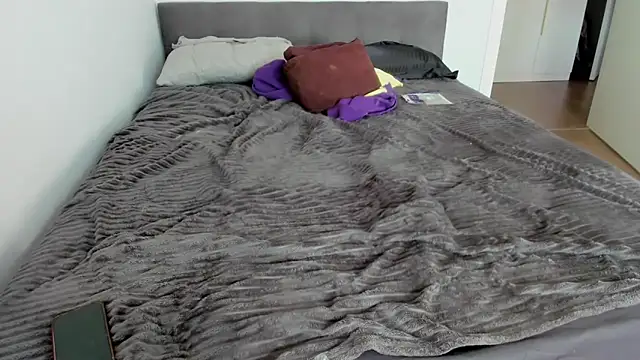 Adela Vetta online show from March 25, 6:46 am