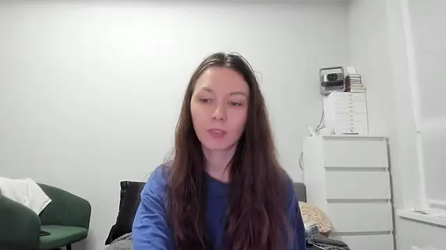 Adela Vetta online show from April 8, 7:37 pm