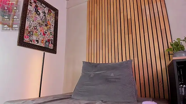 honeyhot69   online show from April 15, 11:49 am