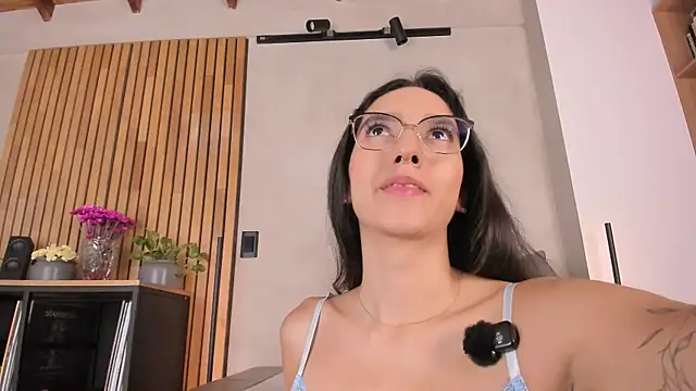 honeyhot69   online show from May 15, 11:30 am