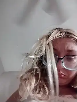 Snapshot of xWhoreAbleX_Pika chatting on September 29, 8:32 am xWhoreAbleX Pika online show from September 29, 8:32 am