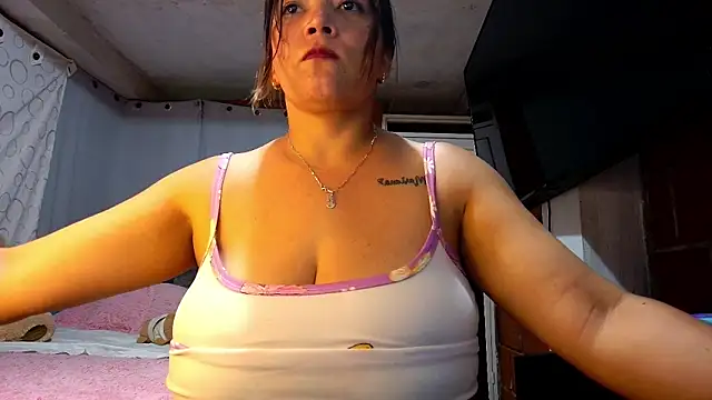 tara rios online show from May 14, 11:35 pm