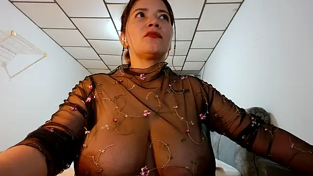 tara rios online show from February 18, 12:41 am