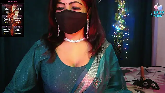 Snapshot of Aashiya- chatting on December 1, 8:53 pm Aashiya- online show from December 1, 8:53 pm