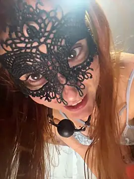 Snapshot of Miacarry chatting on June 14, 2:24 am Miacarry online show from June 14, 2:24 am