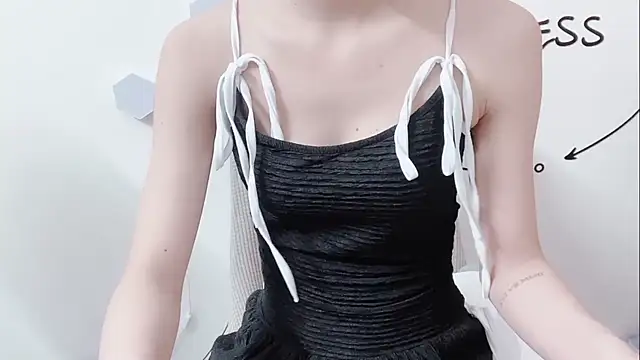 Sarah-ery online show from April 10, 1:12 am