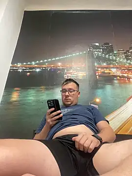 ionut9879 online show from November 6, 1:26 pm