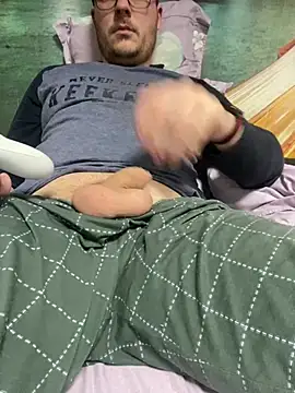 ionut9879 online show from February 6, 1:18 pm