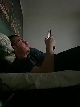 ionut9879 online show from November 25, 1:22 pm