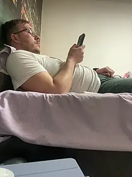 ionut9879 online show from March 10, 2:32 pm