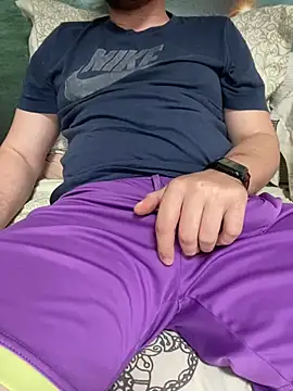 ionut9879 online show from April 7, 11:23 am