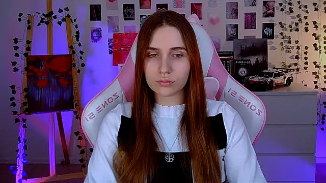 AliceCharmy online show from March 7, 3:28 pm