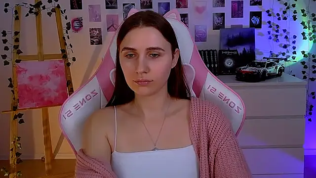 AliceCharmy online show from January 30, 1:20 pm