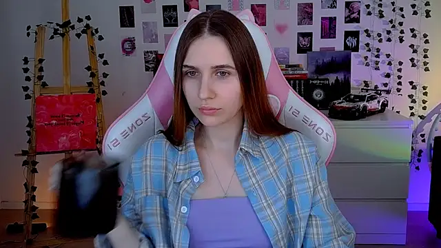 AliceCharmy online show from September 14, 11:10 am