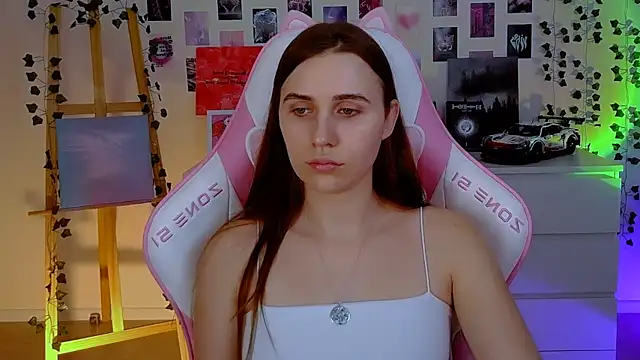 AliceCharmy online show from February 18, 4:03 pm