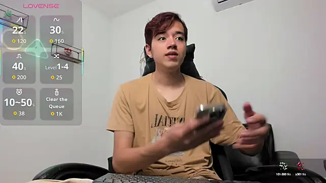 Snapshot of bunny_maxi chatting on September 17, 12:40 pm bunny maxi online show from September 17, 12:40 pm