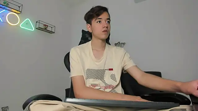 bunny maxi online show from November 17, 12:31 pm