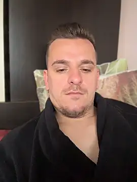 Huge cock22cm online show from June 4, 7:35 am
