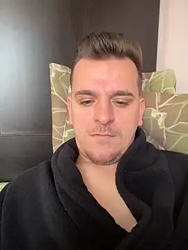 Huge cock22cm online show from March 28, 8:37 am