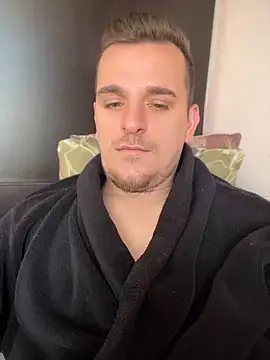 Huge cock22cm online show from May 4, 9:23 am