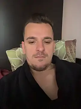 Huge cock22cm online show from June 2, 5:40 am