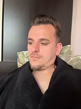 Huge cock22cm online show from June 6, 9:25 am