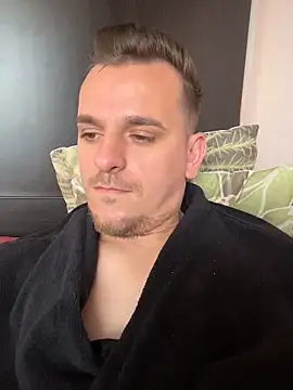 Huge cock22cm online show from June 1, 6:46 am