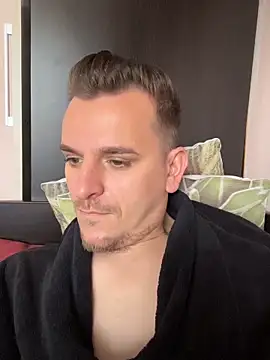 Huge cock22cm online show from June 3, 8:04 am
