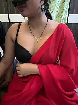 Snapshot of Magical-Couple-telugu chatting on January 19, 4:04 pm Magical-Couple-telugu online show from January 19, 4:04 pm