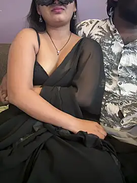 Snapshot of Magical-Couple-telugu chatting on February 24, 12:09 am Magical-Couple-telugu online show from February 24, 12:09 am