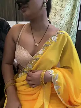 Snapshot of Magical-Couple-telugu chatting on January 30, 10:29 am Magical-Couple-telugu online show from January 30, 10:29 am