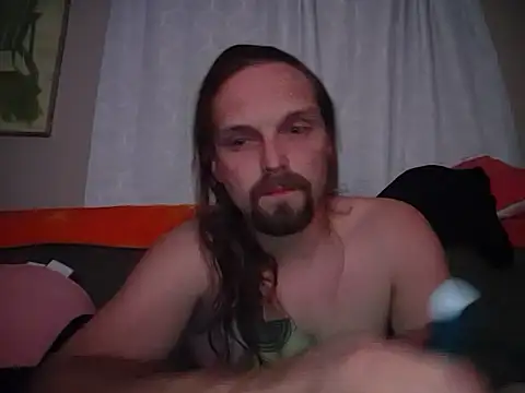 Snapshot of VitaminDrewFl chatting on January 9, 3:46 am VitaminDrewFl online show from January 9, 3:46 am