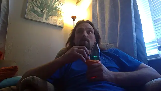 Snapshot of VitaminDrewFl chatting on January 9, 6:37 pm VitaminDrewFl online show from January 9, 6:37 pm