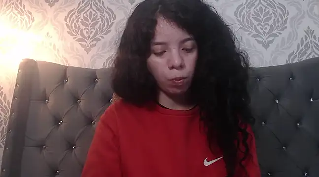 EmmaCowperr online show from February 25, 4:14 pm