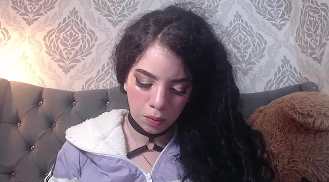 EmmaCowperr online show from March 11, 3:23 pm