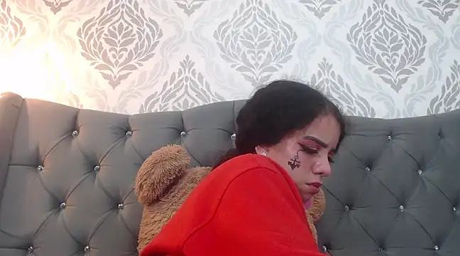 EmmaCowperr online show from March 14, 2:52 pm